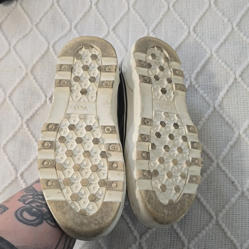 Vans Black and White Women's Sneakers - Picture 5 of 5